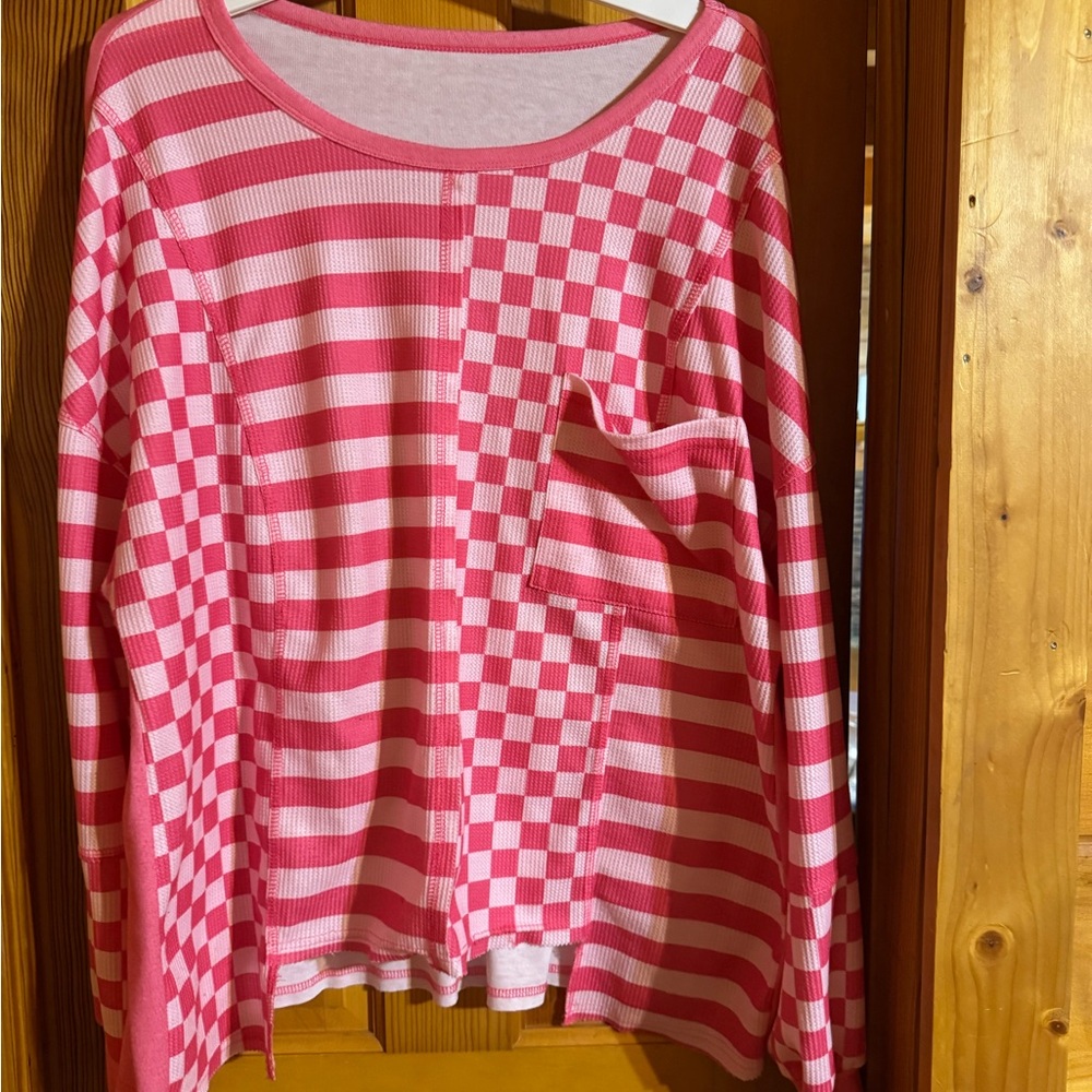 Source Unknown Pink and White Striped Long Sleeve Top